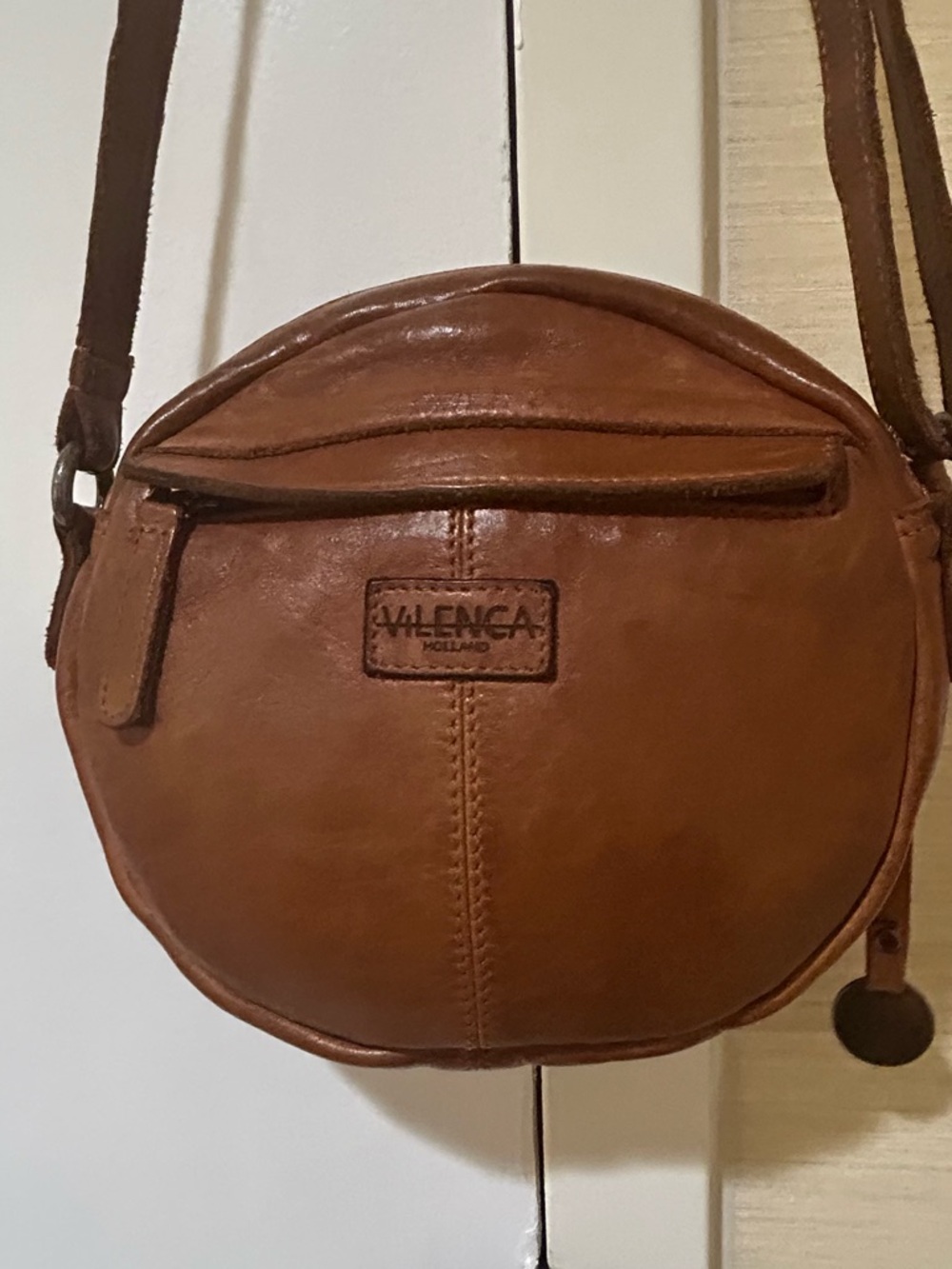 Vilenca Holland Vintage Brown Woven Round Crossbody Bag - Picture 4 of 16